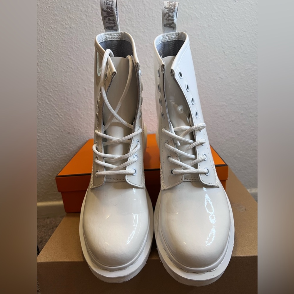 Moto boots